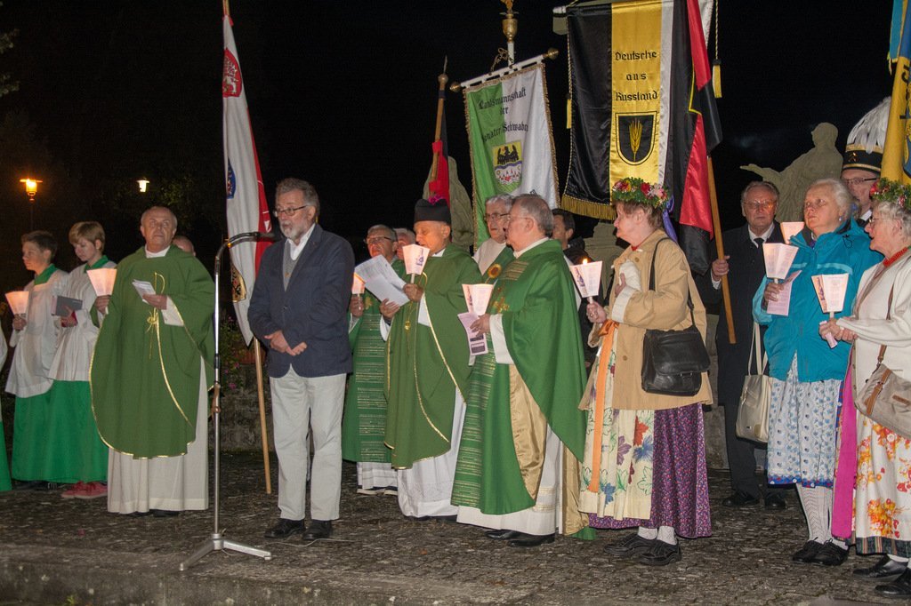 Lichterprozession am Wallfahrtsort „Maria im Grünen Tal“ zu Retzbach Bild: Karin Bohn