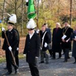 Zentrale Gedenkfeier am Kriegerdenkmal im Husarenwäldchen