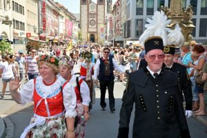 Kiliani Trachtenfestzug 2017 Foto: Karin Bohn