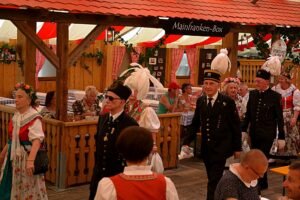 Kiliani Trachtenfestzug 2017 Foto: Karin Bohn